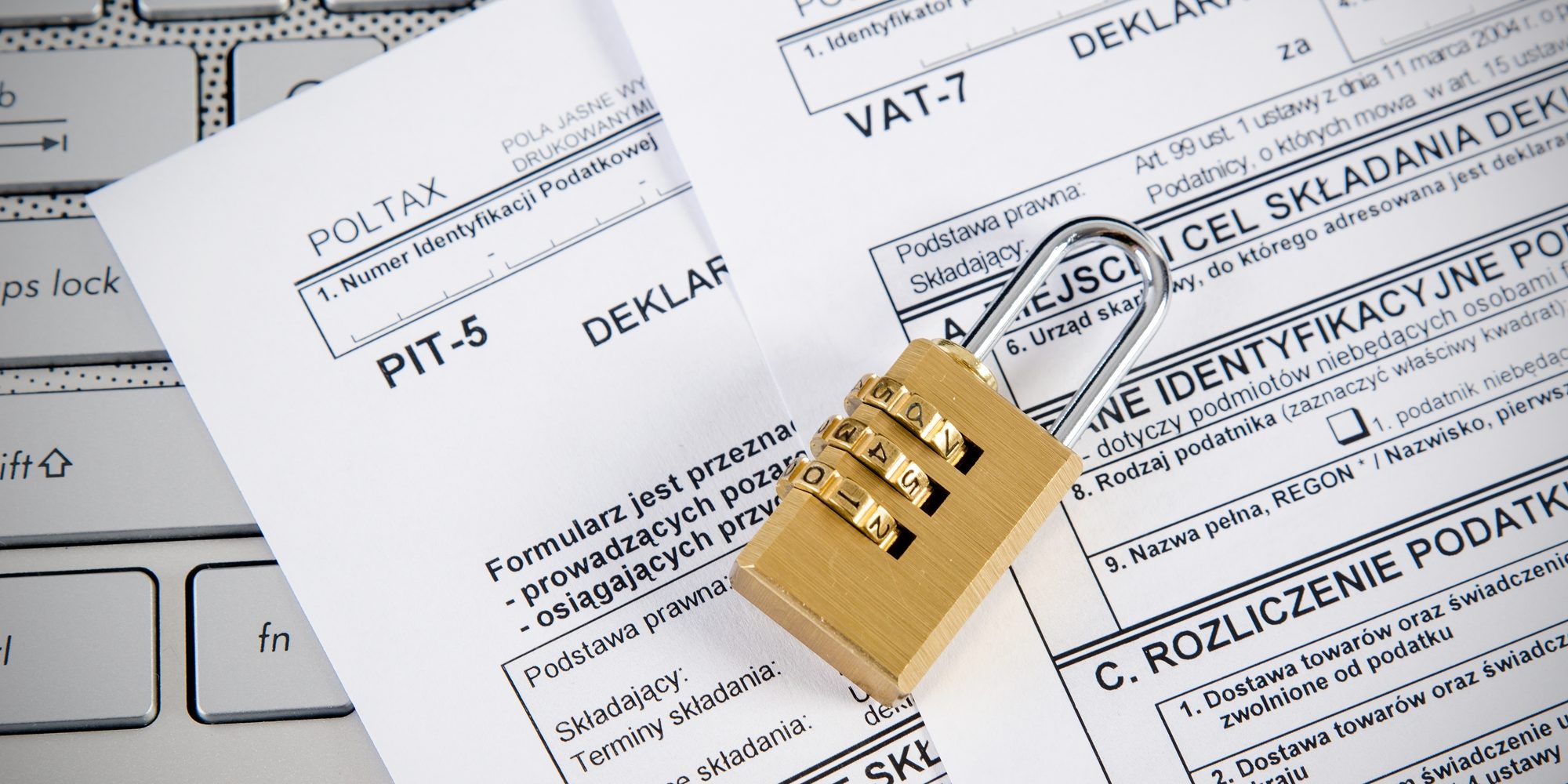 Tax office controls business through the Internet Tax office controls business through the Internet