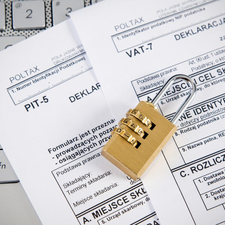 Tax office controls business through the Internet Tax office controls business through the Internet